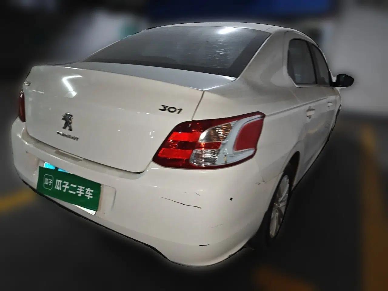 Peugeot 301 2014 1.6L Automatic Comfort Edition — миниатюра 6