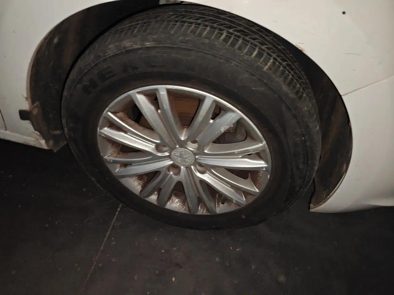 Peugeot 301 2014 1.6L Automatic Comfort Edition — миниатюра 8