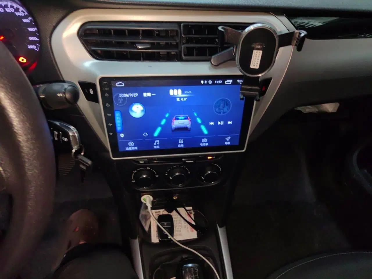 Peugeot 301 2018 1.6L Manual Comfort Edition — миниатюра 13