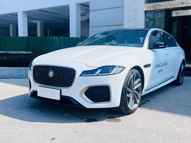Jaguar XFL 2024 2.0T P300 AWD Flagship Sport Gold Edition