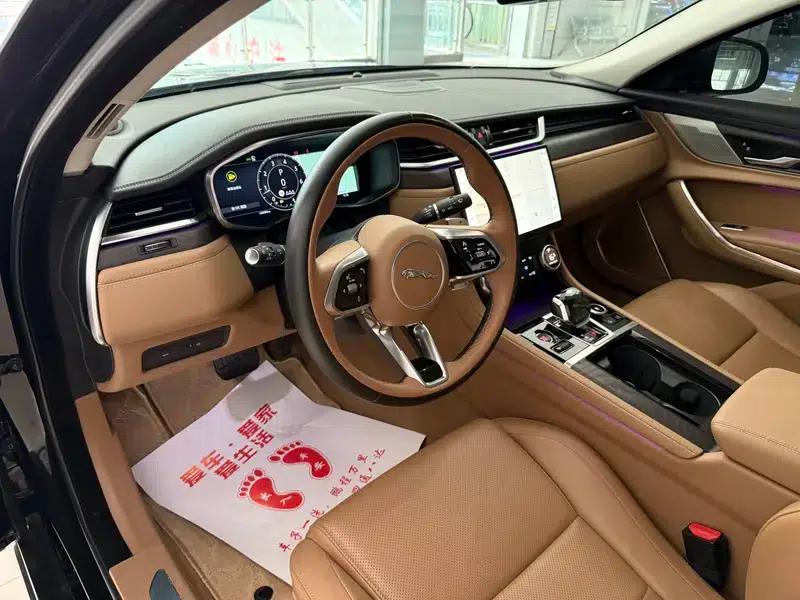 Jaguar XFL 2024 2.0T P250 2WD Luxury Edition — миниатюра 8