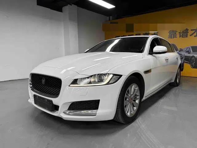 2017 Jaguar XFL 2.0T 240PS Premium Edition
