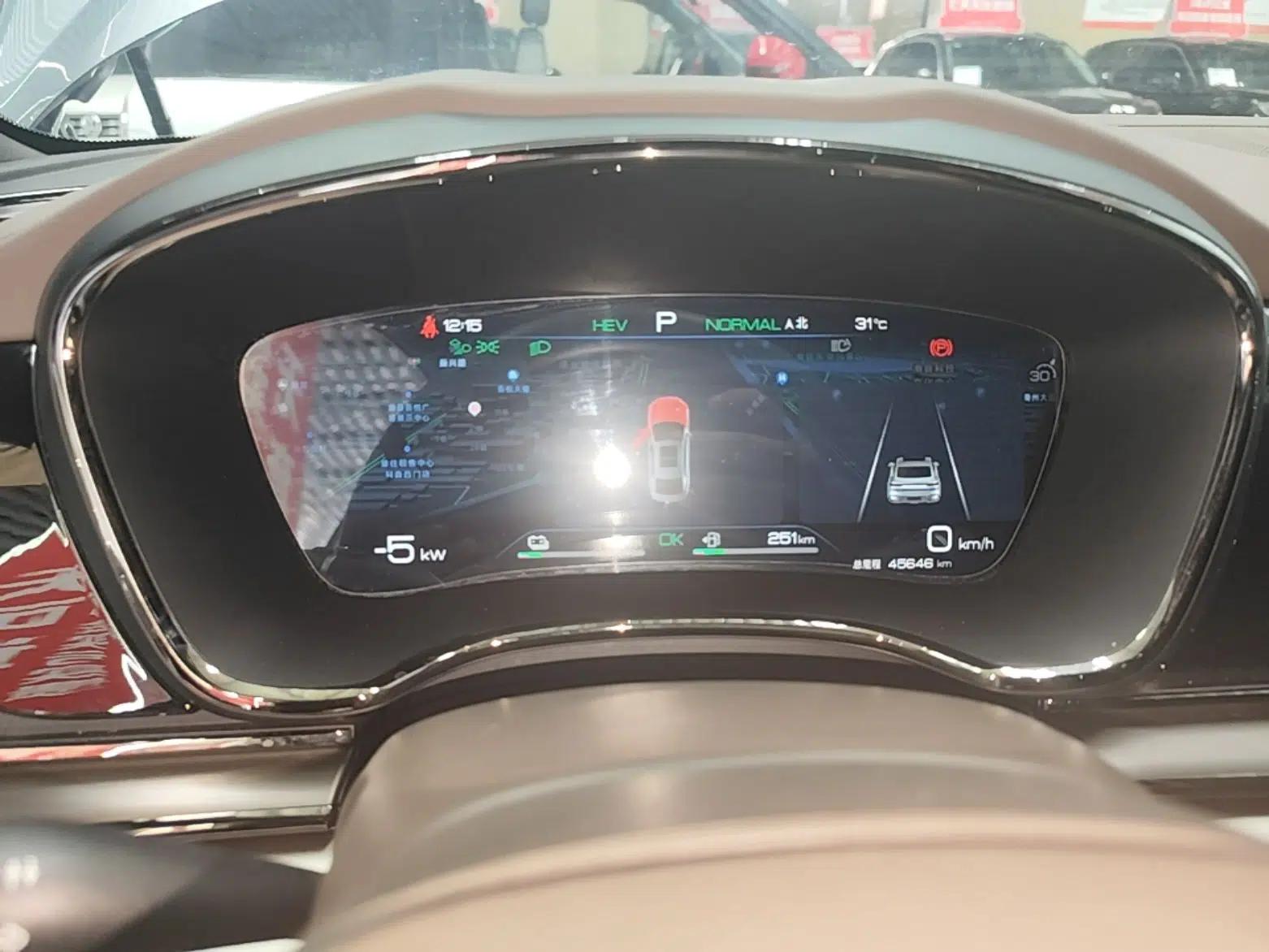 BYD Han 2023 DM-i Champion Edition 121KM Prestige Model — миниатюра 14