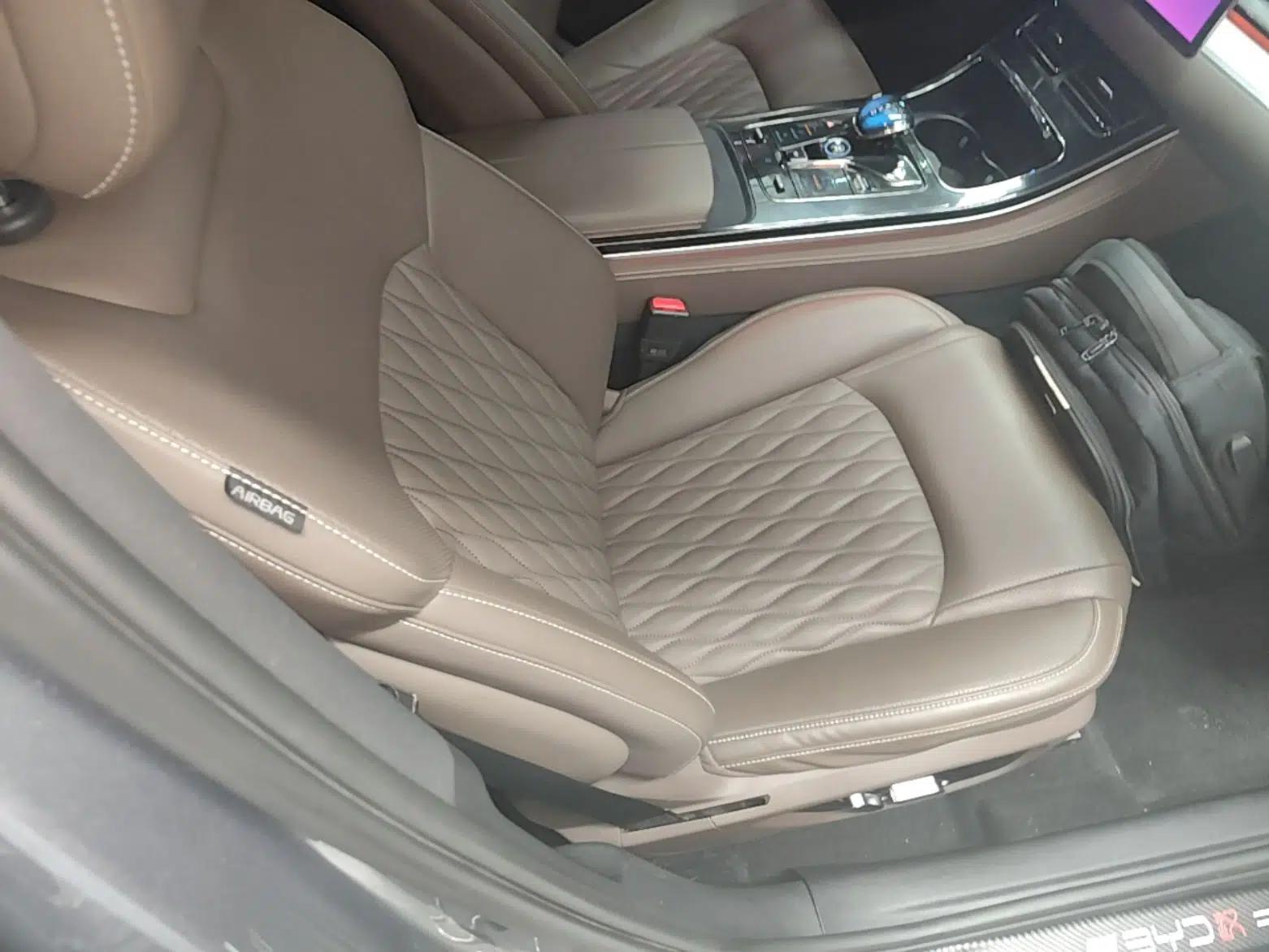 BYD Han 2023 DM-i Champion Edition 121KM Prestige Model — миниатюра 19