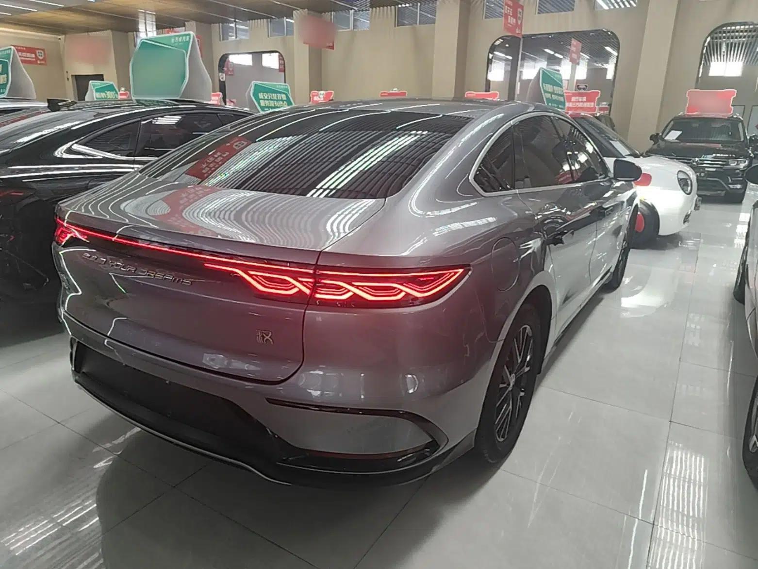 BYD Han 2023 DM-i Champion Edition 121KM Prestige Model — миниатюра 6