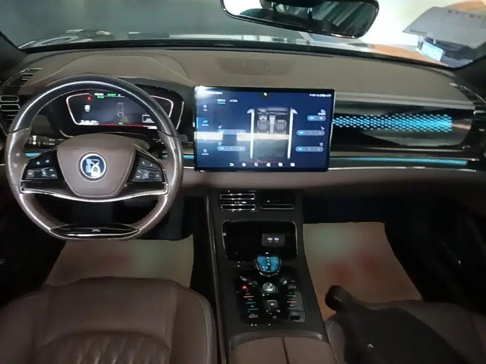 BYD Han 2020 EV Long-Range Deluxe Model — миниатюра 12
