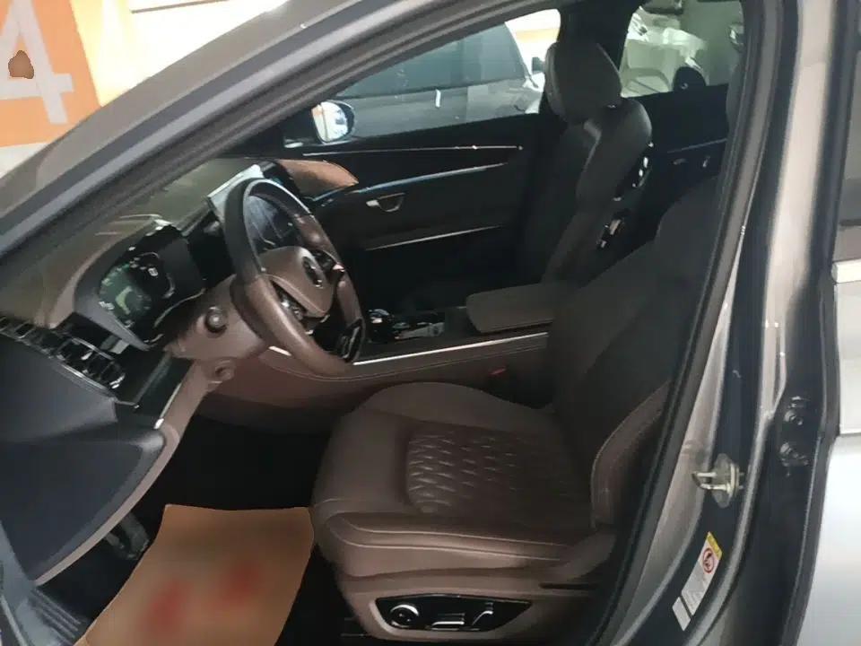 BYD Han 2020 EV Long-Range Deluxe Model — миниатюра 17