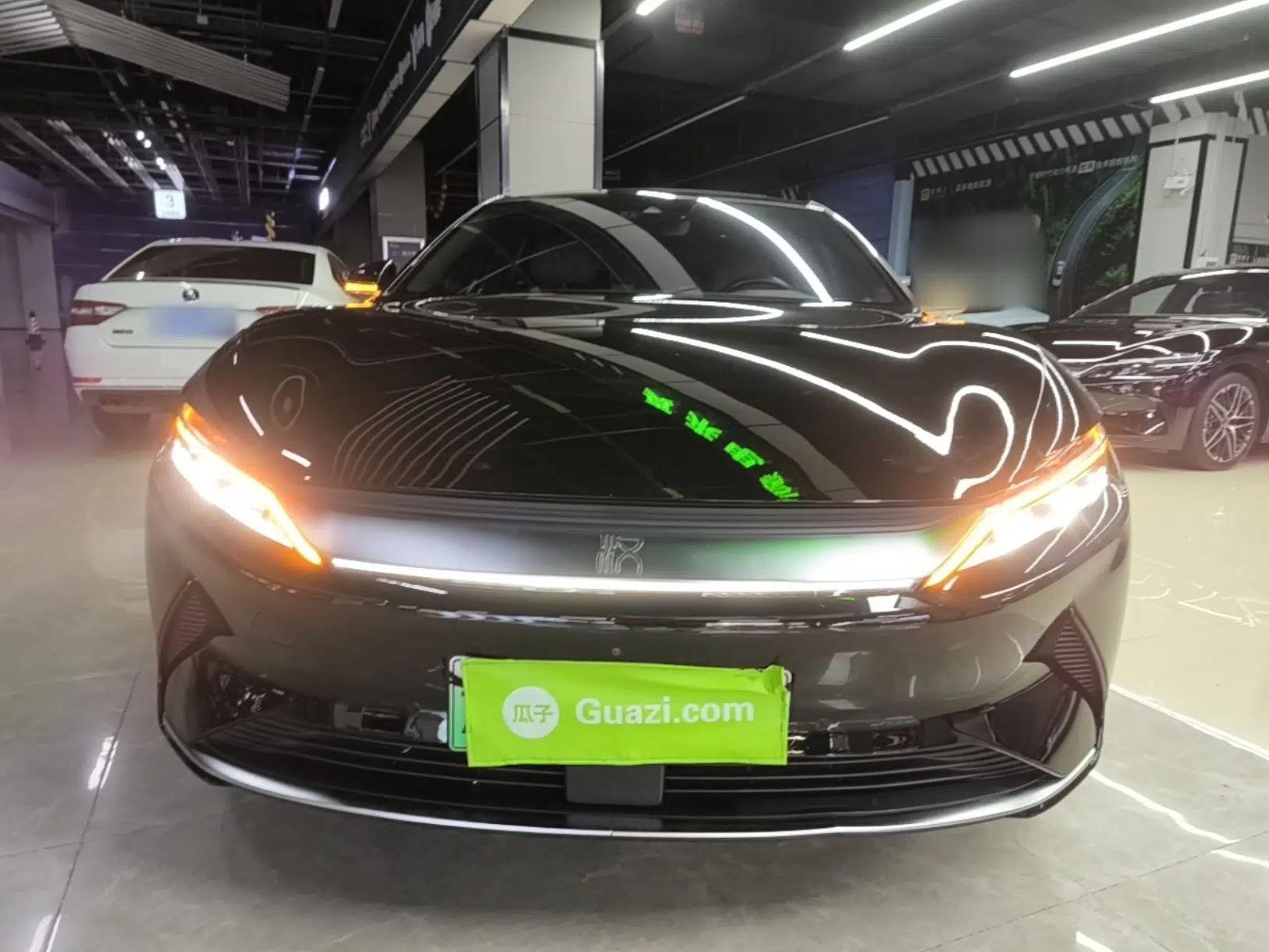 BYD Han 2020 EV Four-Wheel Drive High-Performance Flagship Model — миниатюра 2