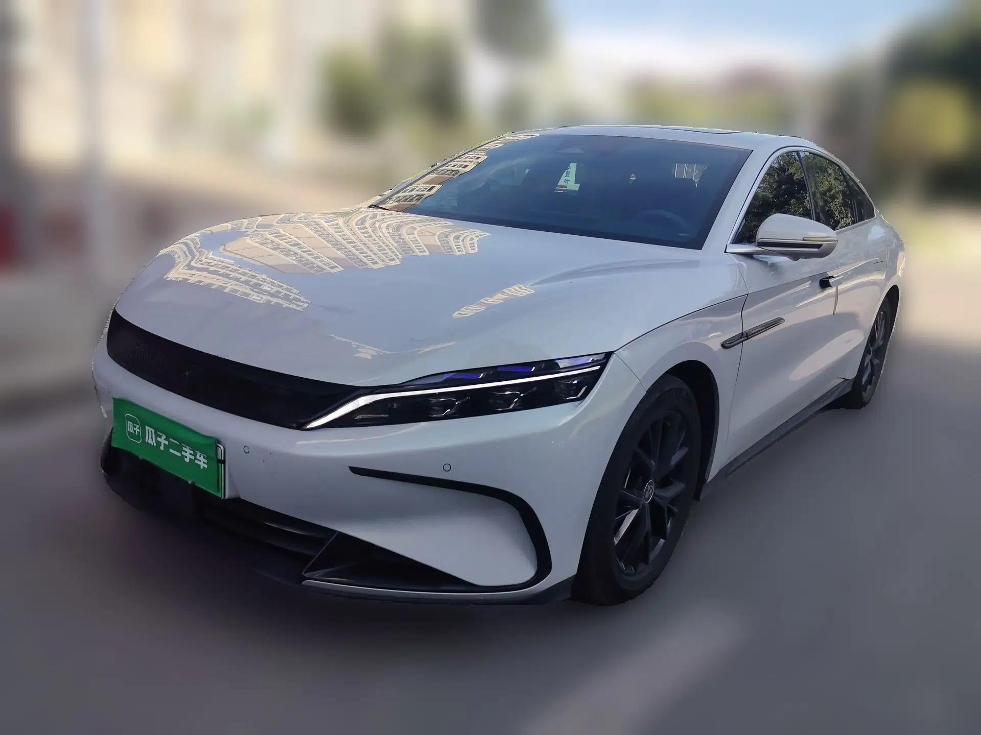 BYD Han 2025 DM-i Smart Drive 125KM Comfort Edition — миниатюра 1
