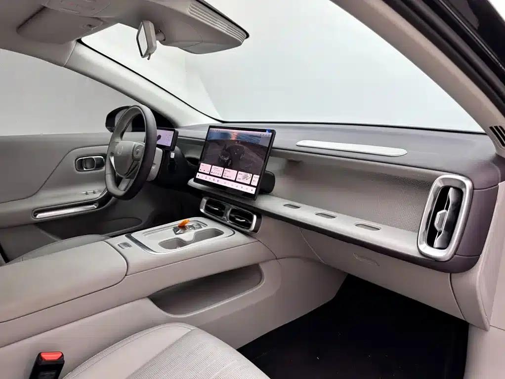 Leapmotor B01 2025 650 Enjoy Edition — миниатюра 11