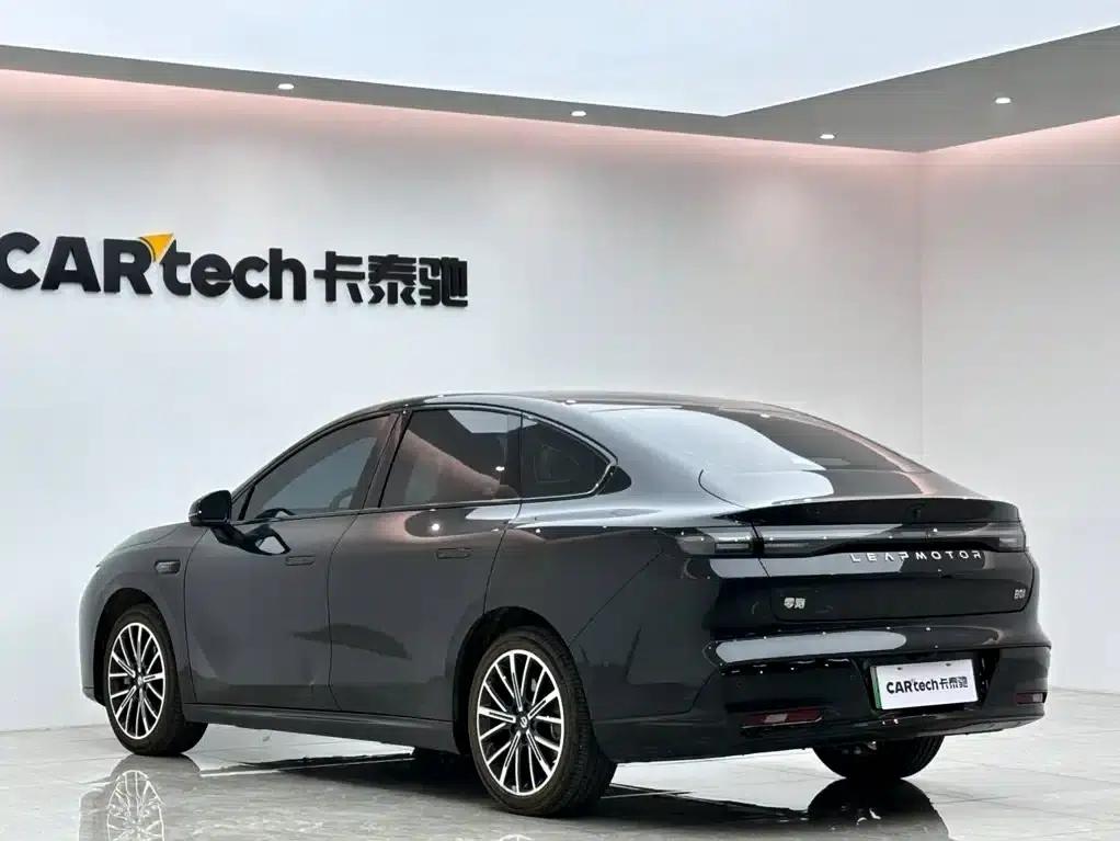 Leapmotor B01 2025 650 Enjoy Edition — миниатюра 3