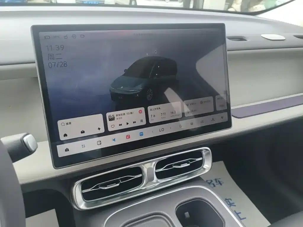 Leapmotor B01 2025 Model 550 LiDAR Edition — миниатюра 13
