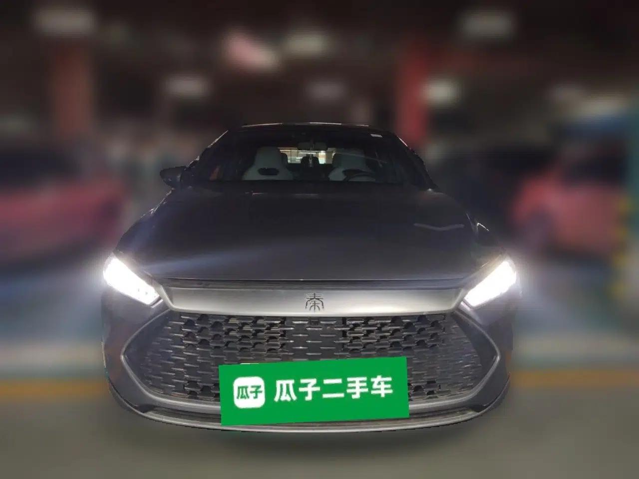 BYD Qin PLUS 2024 HONOR Edition DM-i 55KM Leading Model — миниатюра 2