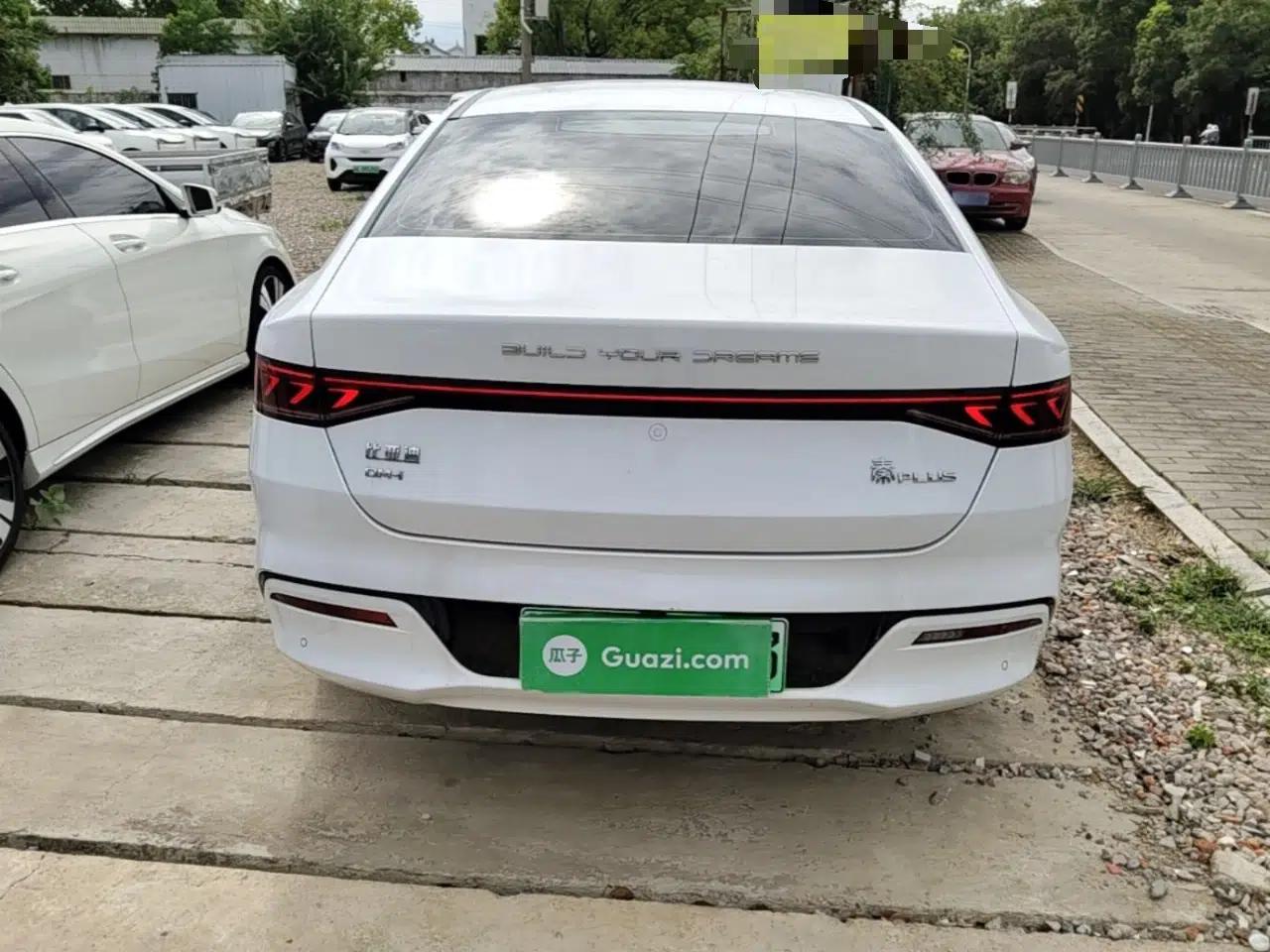BYD Qin PLUS 2021 DM-i 55KM Prestige Model — миниатюра 5