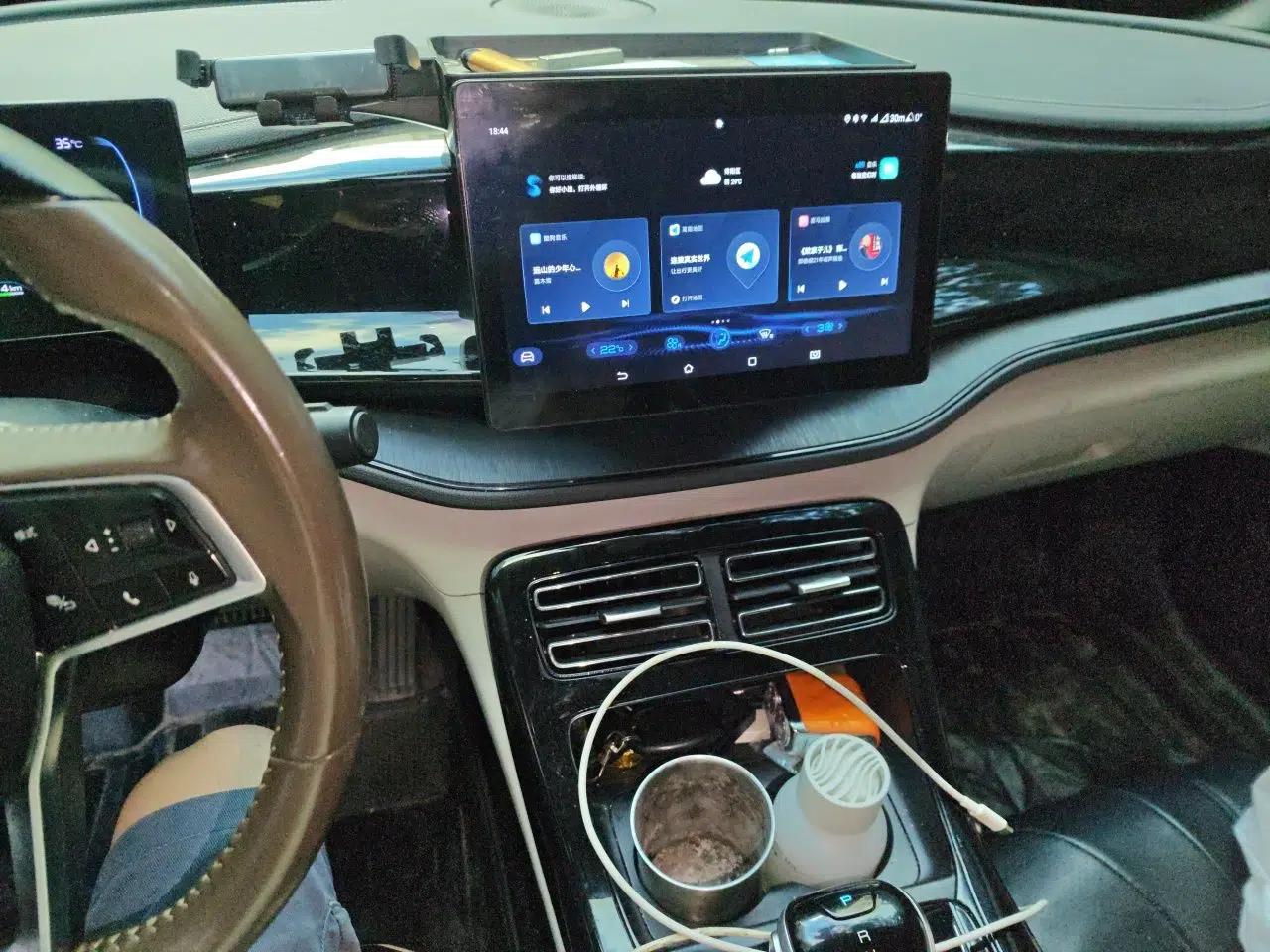 BYD Qin PLUS 2023 Champion Edition DM-i 55KM Leading Model — миниатюра 13