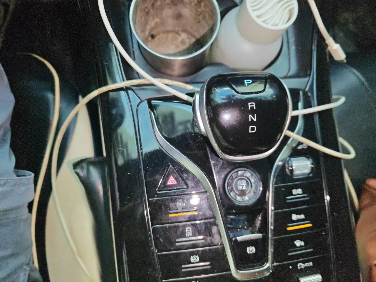 BYD Qin PLUS 2023 Champion Edition DM-i 55KM Leading Model — миниатюра 14