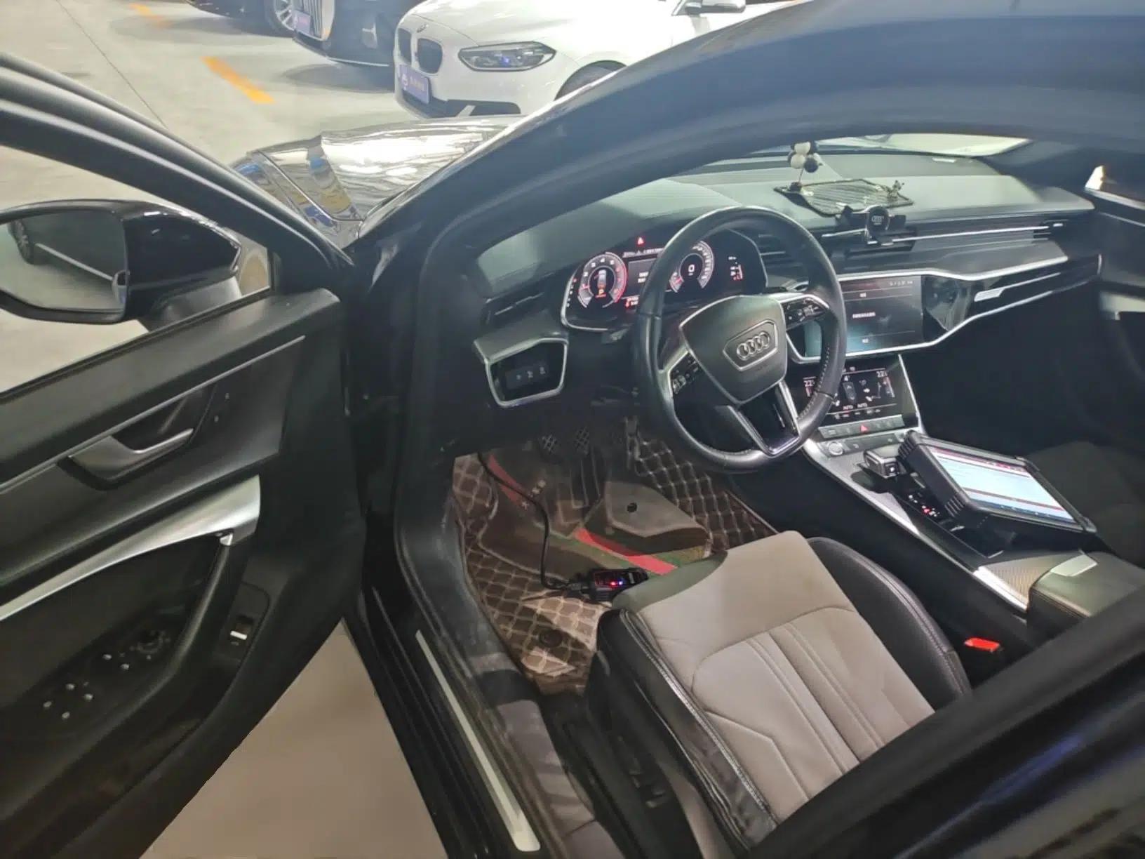 Audi A6L 2019 40 TFSI Luxury Dynamic Model — миниатюра 18