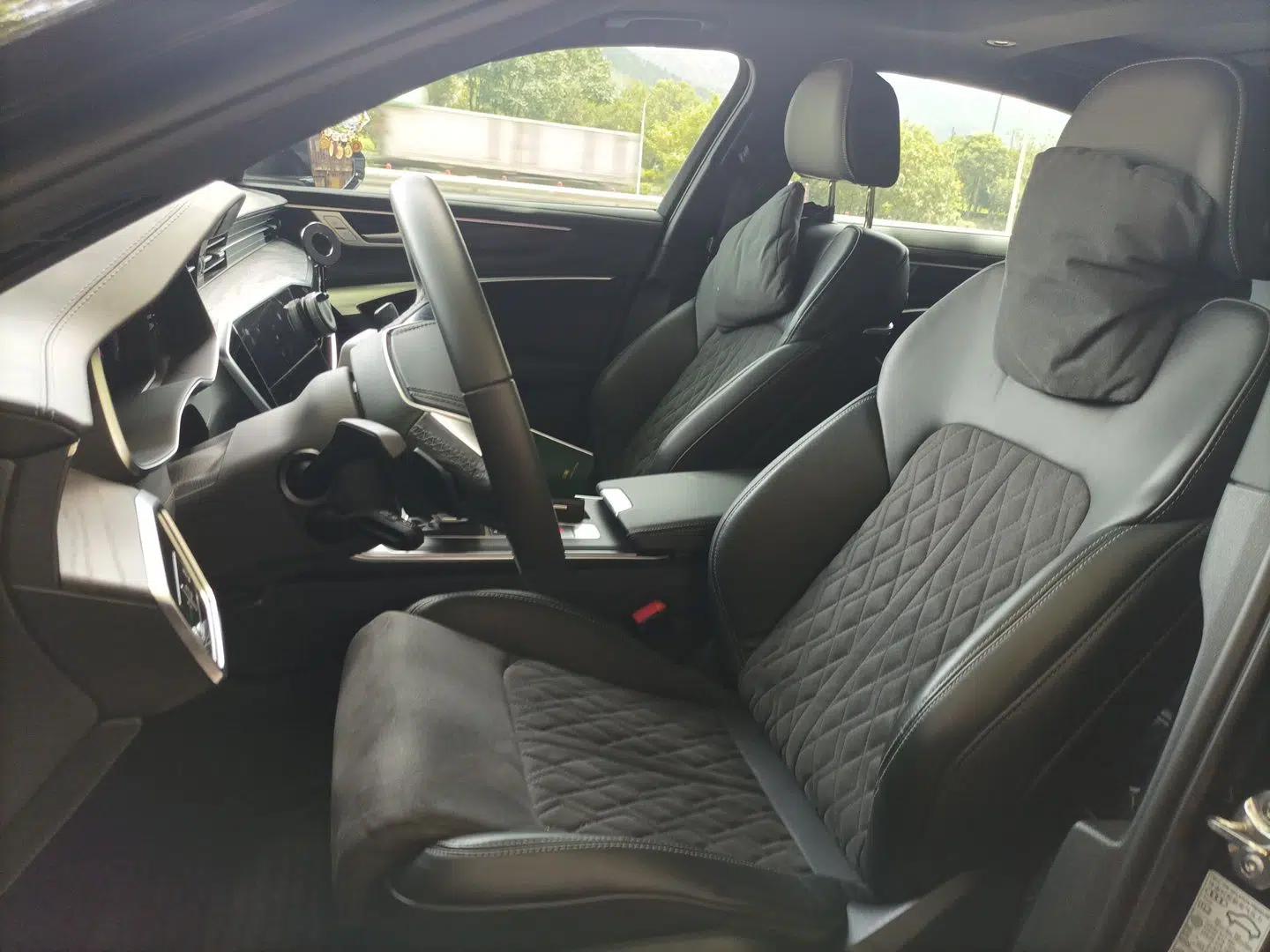 Audi A6L 2023 Revised Edition 45 TFSI quattro Prestige Dynamic Version — миниатюра 15