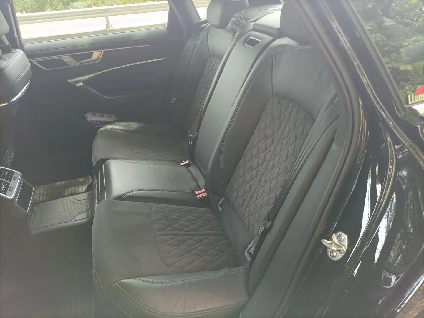 Audi A6L 2023 Revised Edition 45 TFSI quattro Prestige Dynamic Version — миниатюра 17