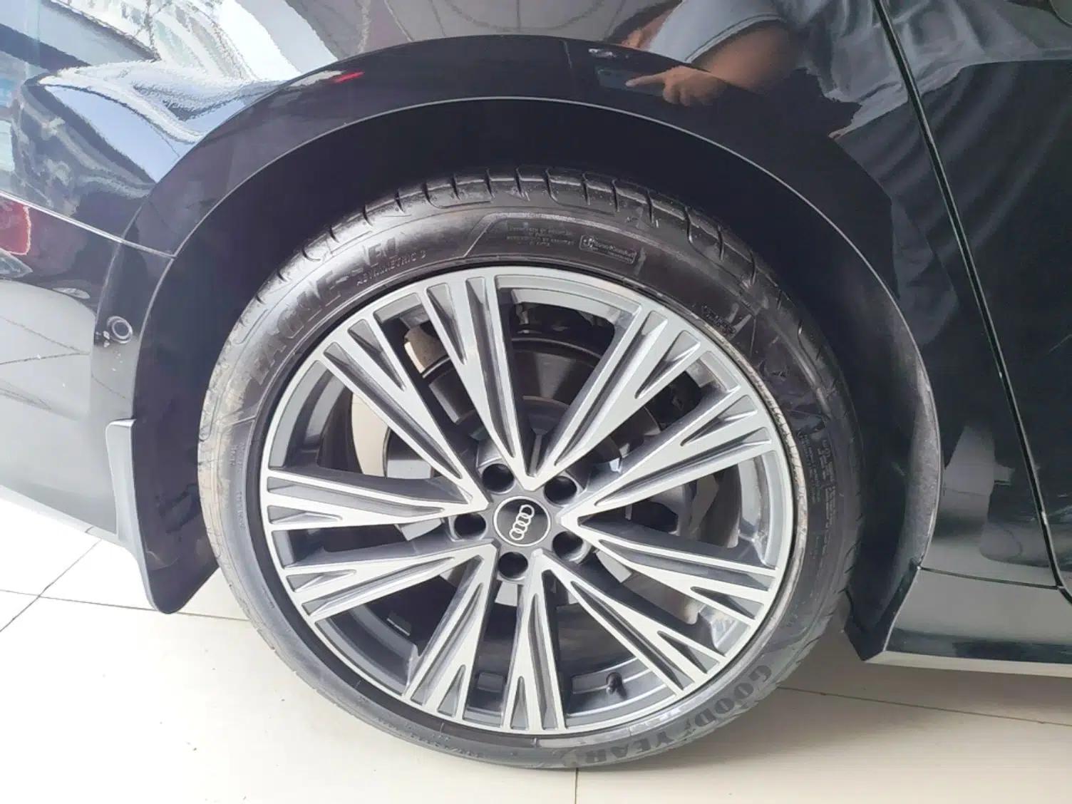 Audi A6L 2025 Restyled 45 TFSI quattro Prestige Dynamic Edition — миниатюра 11