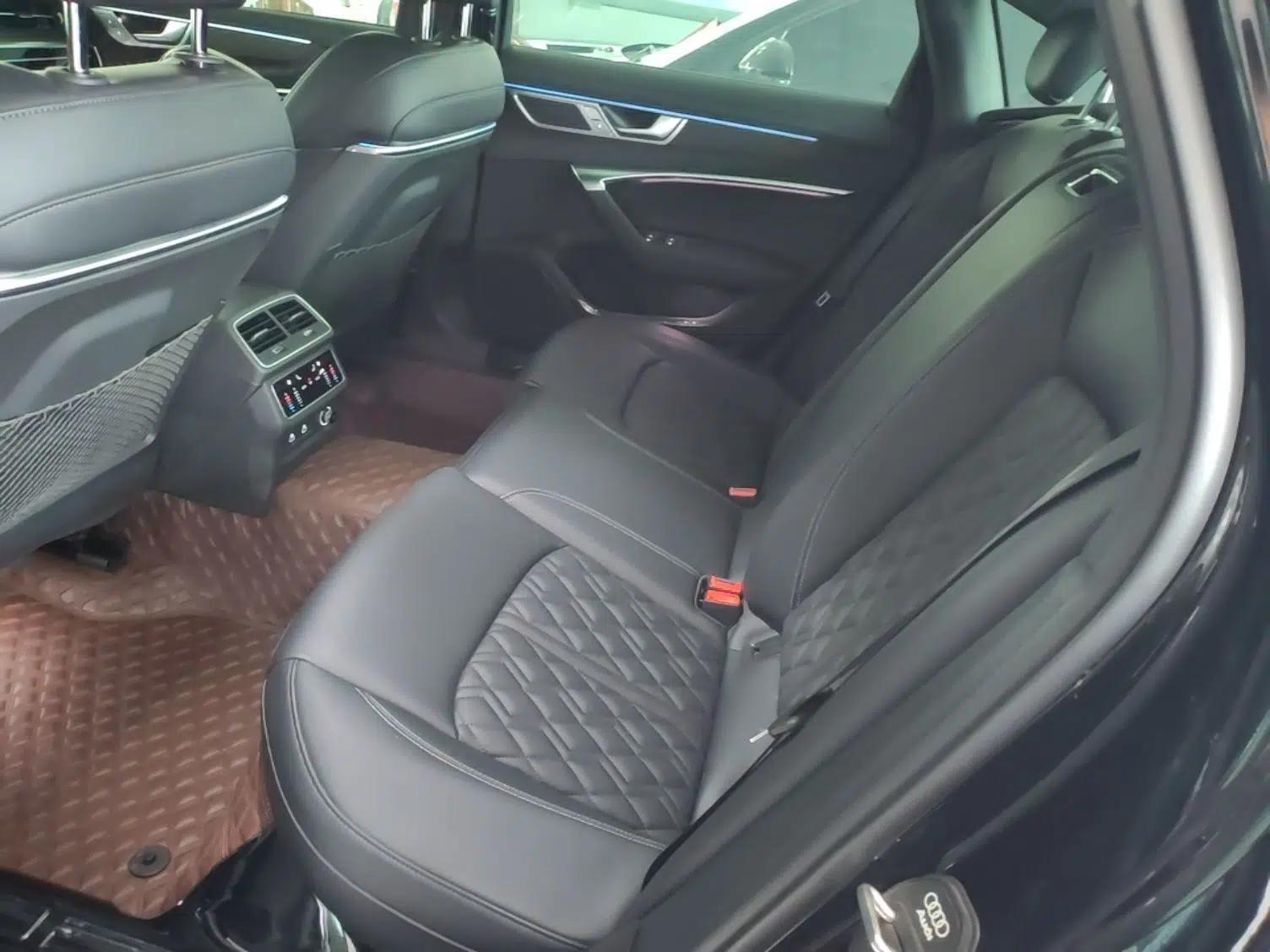 Audi A6L 2025 Restyled 45 TFSI quattro Prestige Dynamic Edition — миниатюра 25