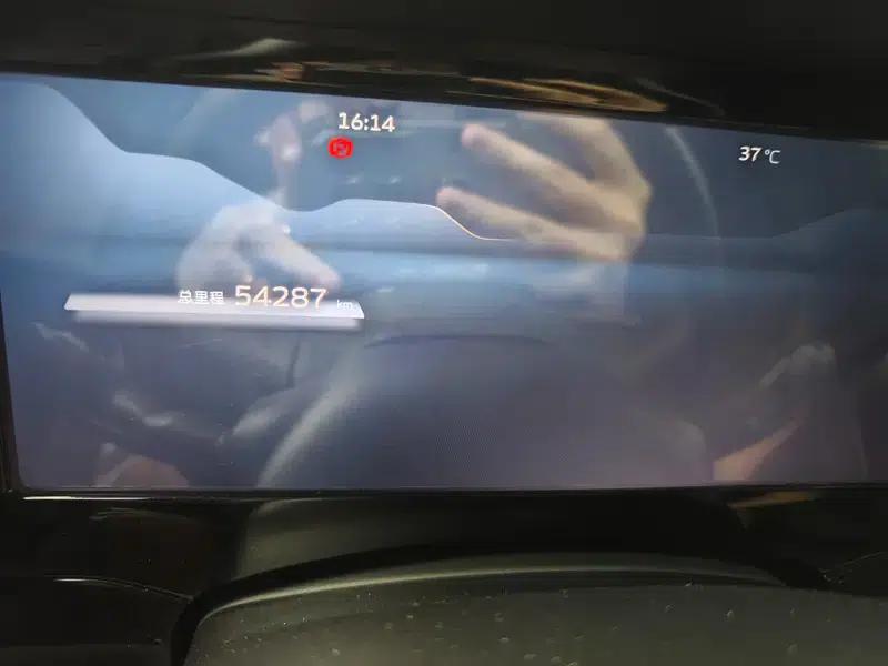 Geely Xingyue L 2023 2.0TD High-Power Automatic Two-Wheel Drive Flagship Edition — миниатюра 11