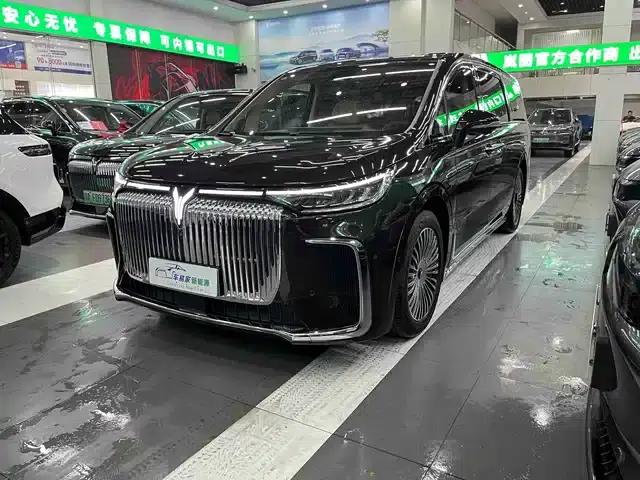 Voyah Dreamer 2025 PHEV 4WD Premium Kunpeng Edition