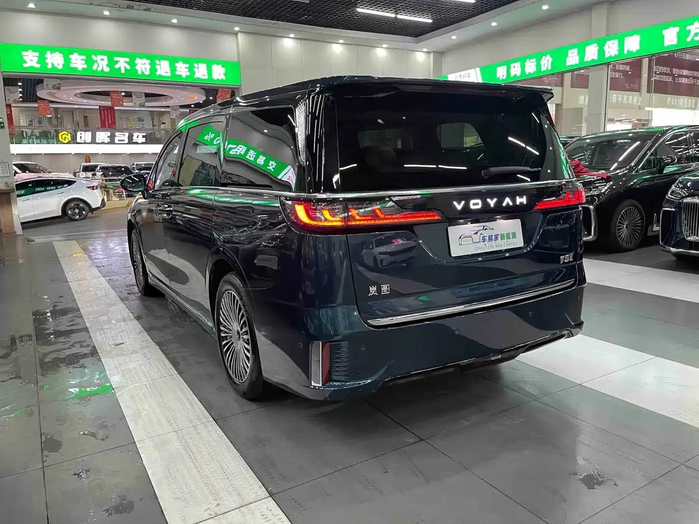 Voyah Dreamer 2025 PHEV AWD Flagship Kunpeng Edition — миниатюра 10