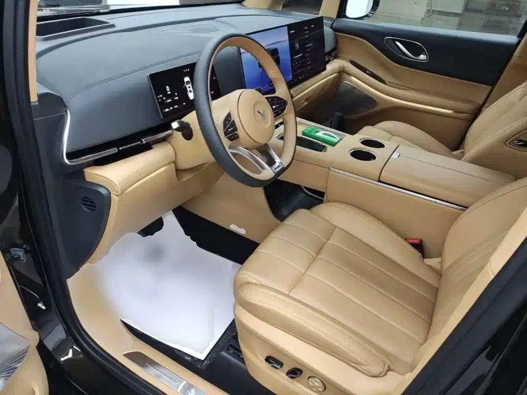 Voyah Dreamer 2025 PHEV AWD Flagship Kunpeng Edition — миниатюра 15