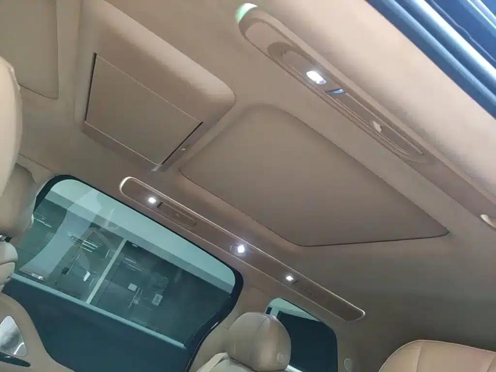 Voyah Dreamer 2025 PHEV AWD Flagship Kunpeng Edition — миниатюра 18