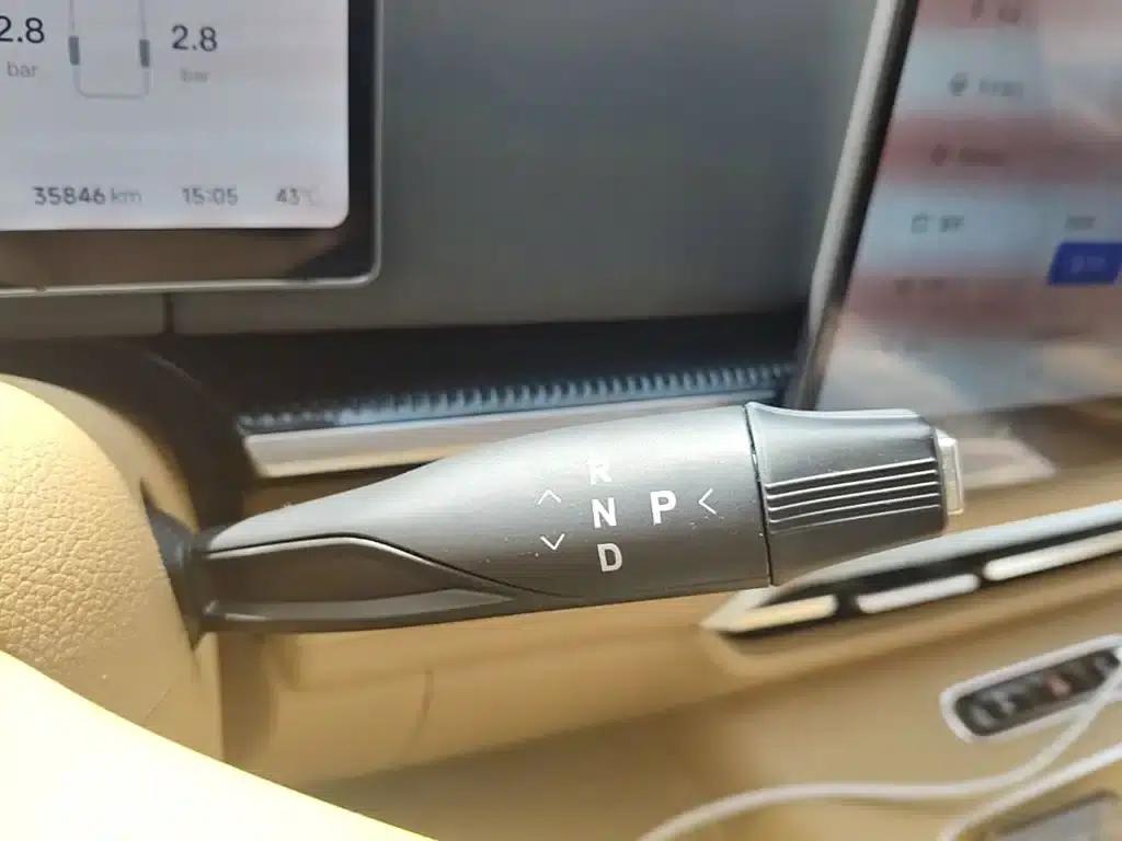 Voyah Dreamer 2025 EV AWD Flagship Kunpeng Edition — миниатюра 14