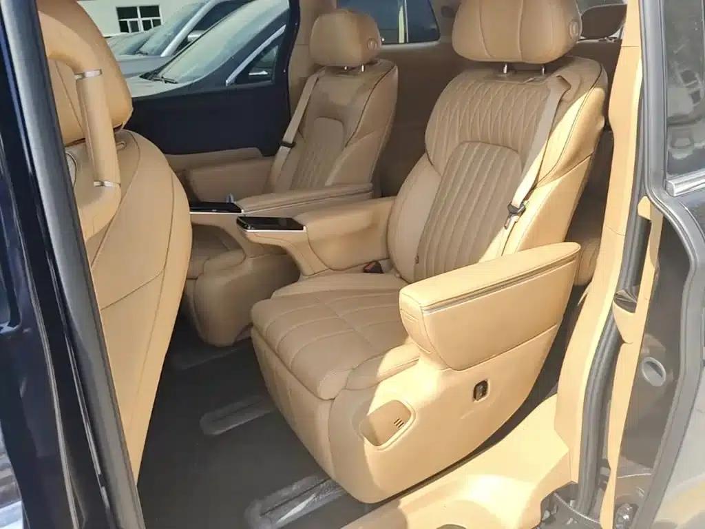 Voyah Dreamer 2025 EV AWD Flagship Kunpeng Edition — миниатюра 17