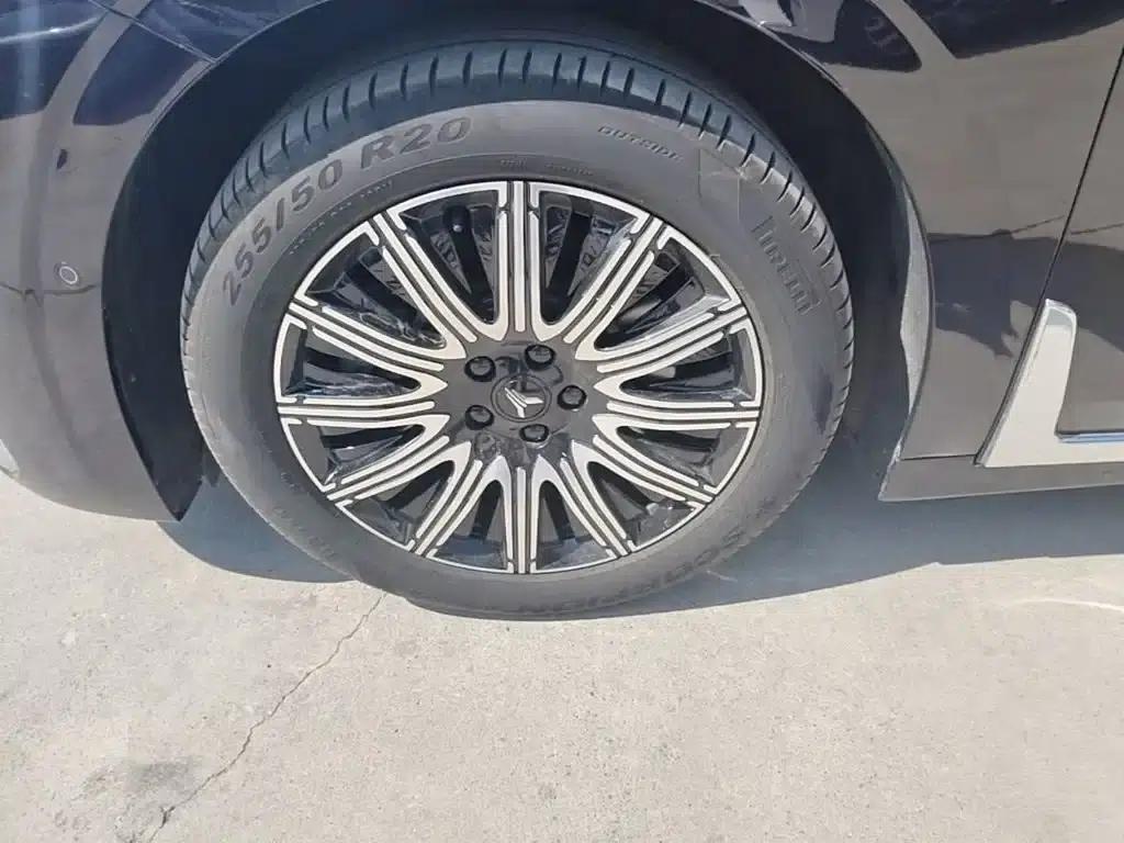 Voyah Dreamer 2025 EV AWD Flagship Kunpeng Edition — миниатюра 23