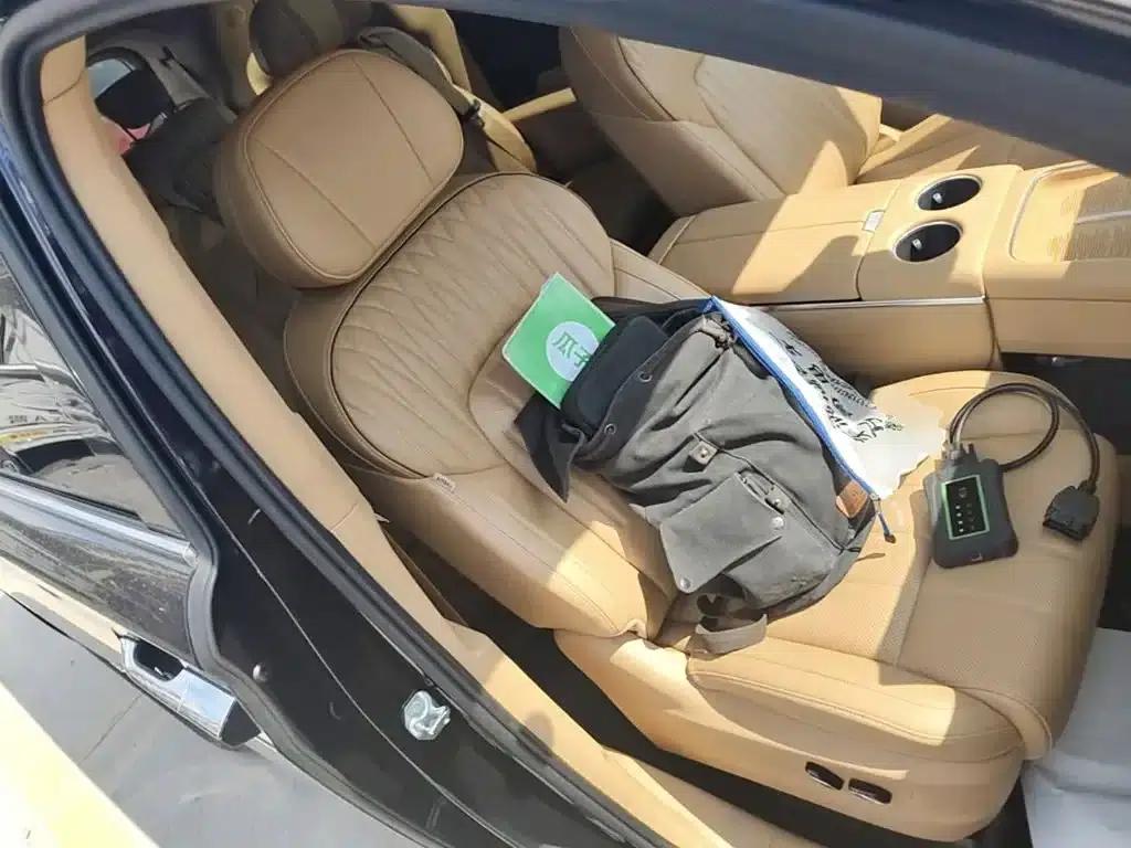 Voyah Dreamer 2025 EV AWD Flagship Kunpeng Edition — миниатюра 25