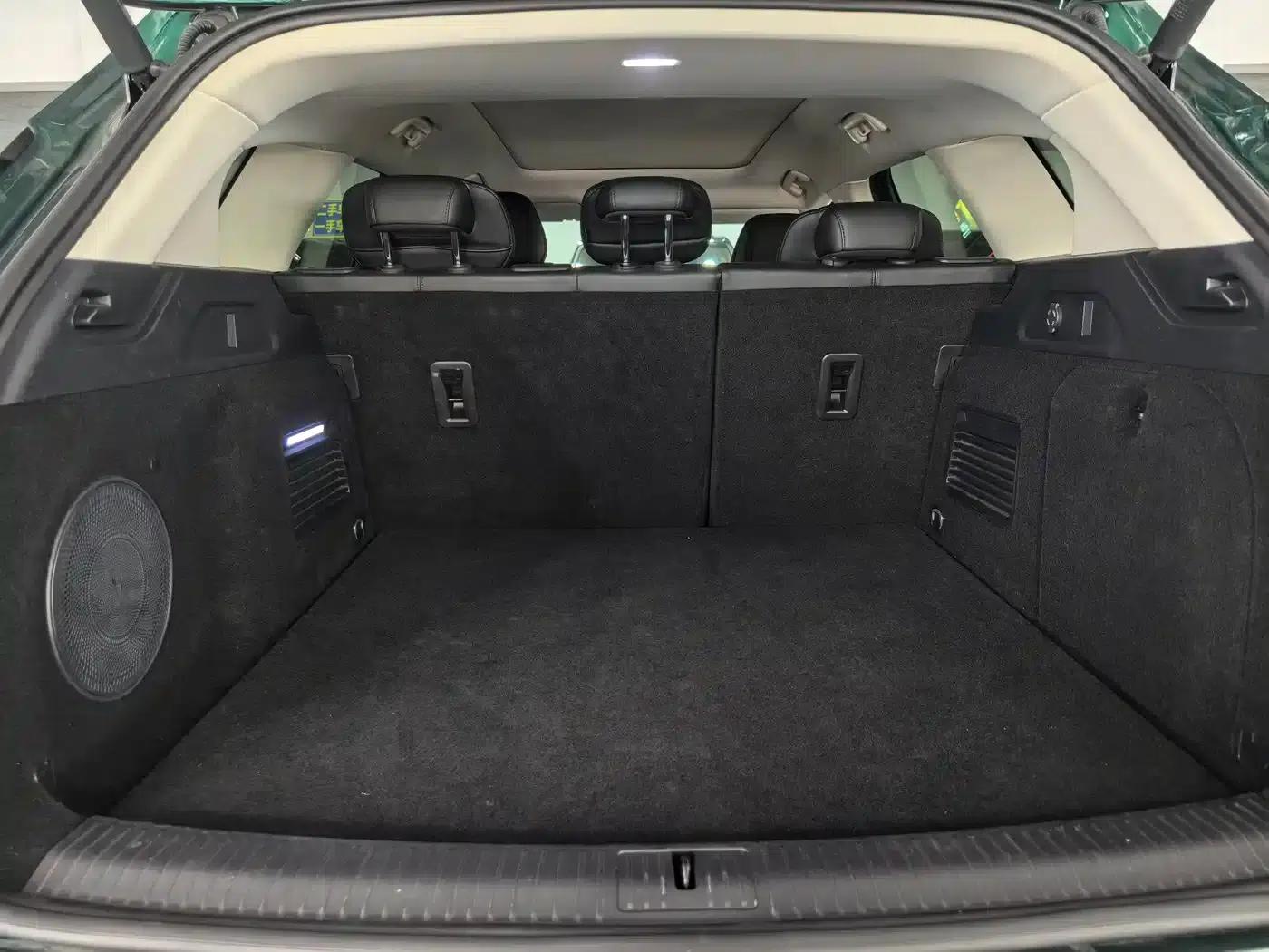 Voyah Free 2024 Model - Extended Range Intelligent Driving Edition — миниатюра 14