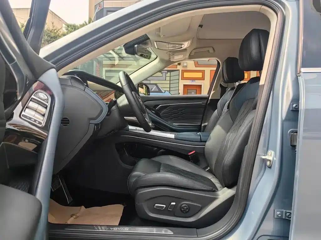 Voyah FREE 2021 AWD Standard Range Extender Exclusive Luxury Package — миниатюра 5