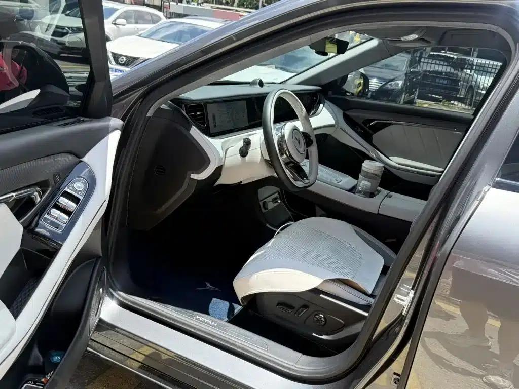 Voyah Free 2025 Model 318 318km Rear-Wheel Drive Touring Edition — миниатюра 4