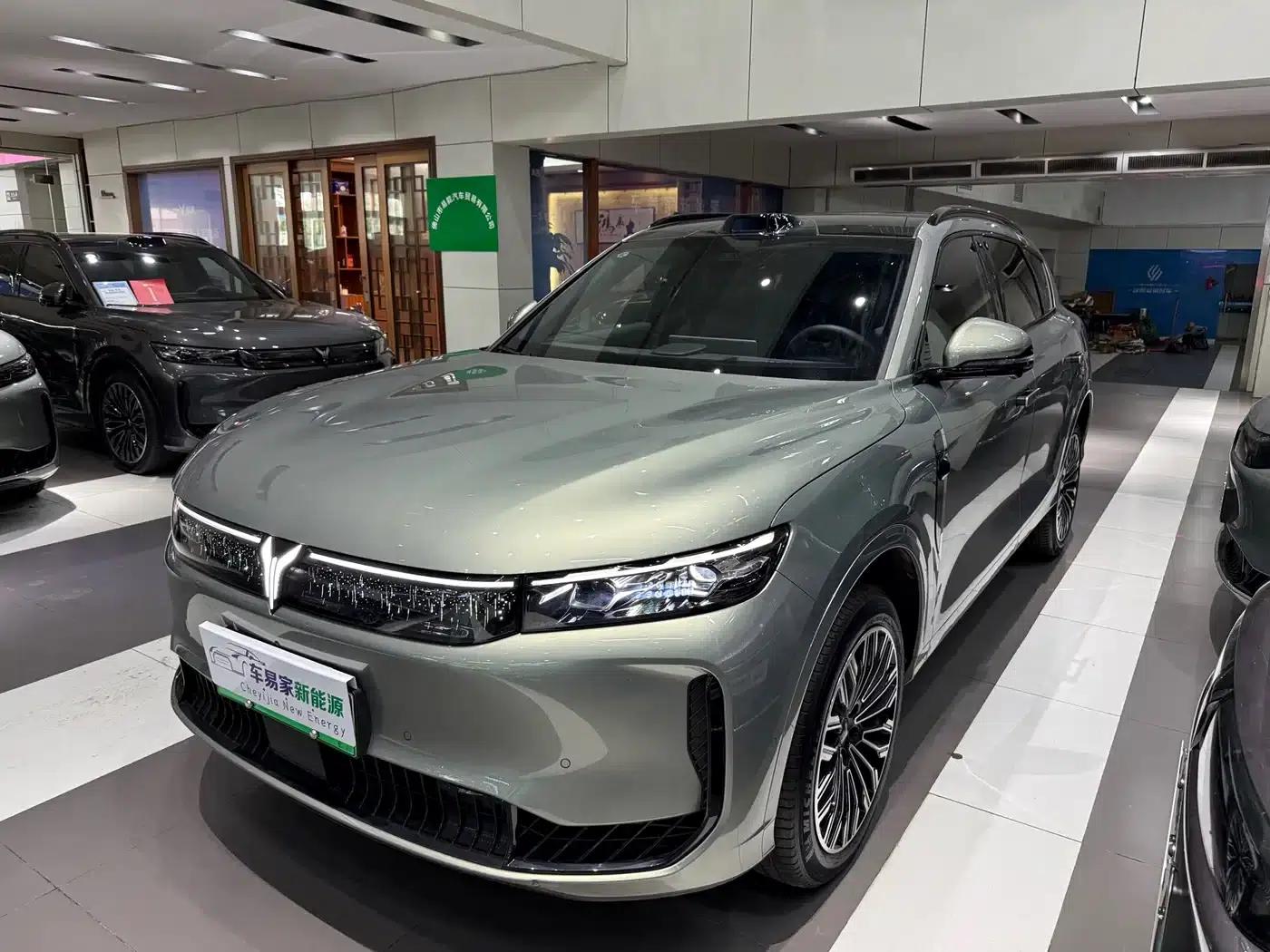 Voyah Free 2025 Free+ 4WD Qiankun Edition — миниатюра 1