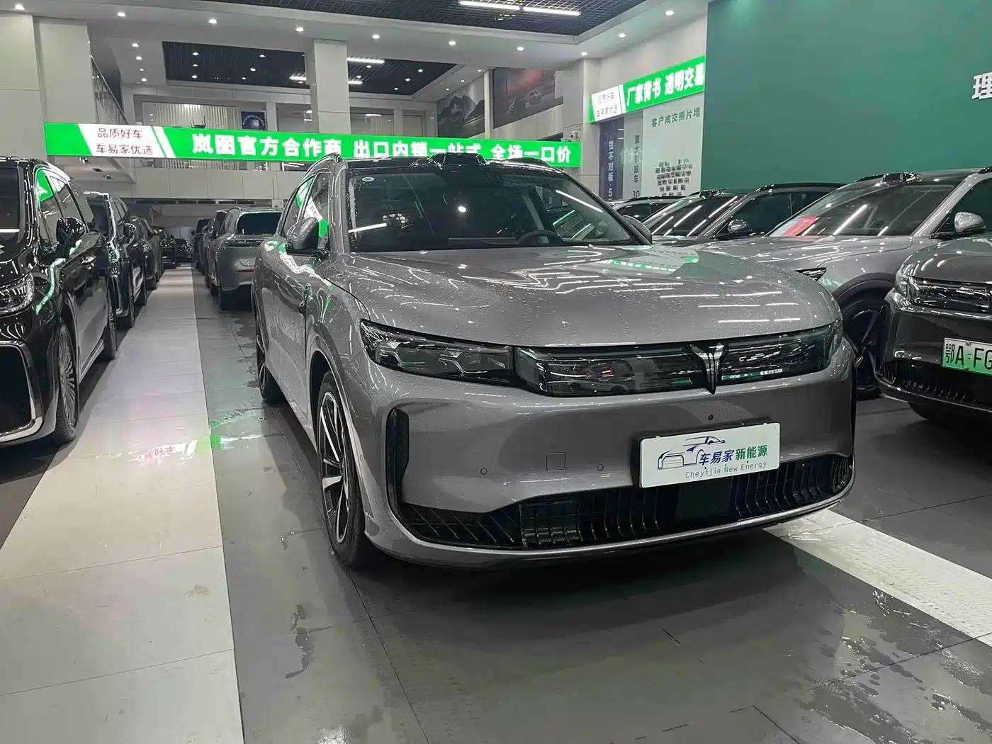 Voyah Free 2025 Free+ 4WD Qiankun Edition — миниатюра 3