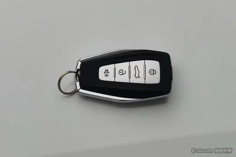 Geely Emgrand 2019 Leading Edition 1.5L Manual Deluxe Model (China VI Emission Standard) — миниатюра 6