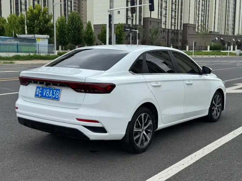 Geely Emgrand 2022 4th Generation 1.5L CVT Flagship Edition — миниатюра 7