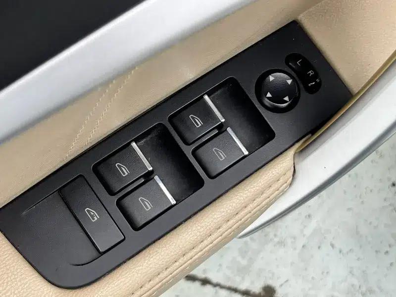 Geely Emgrand 2017 Sedan Million Edition 1.5L Manual Deluxe — миниатюра 26