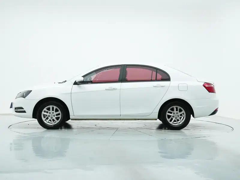 Geely Emgrand 2017 Sedan Million Edition 1.5L Manual Deluxe — миниатюра 4