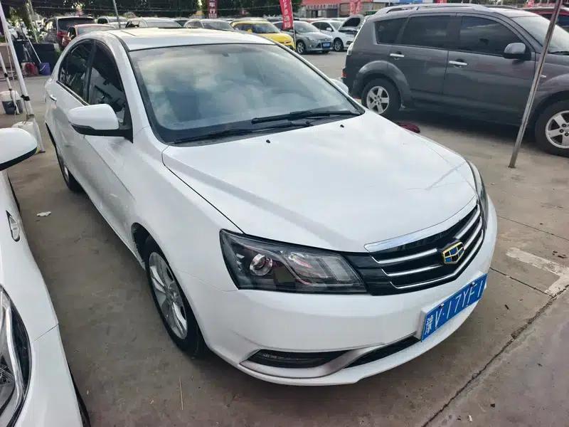 Geely Emgrand 2014 Sedan 1.5L Manual Elite — миниатюра 3