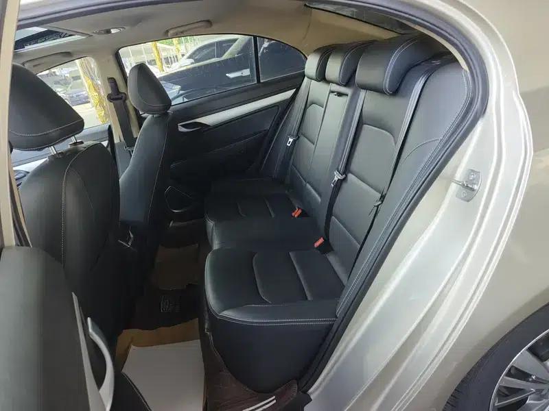 Geely Emgrand 2018 1.5L CVT Upward Connected Edition — миниатюра 13