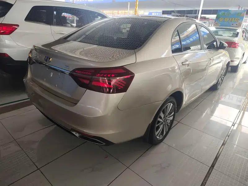 Geely Emgrand 2018 1.5L CVT Upward Connected Edition — миниатюра 4