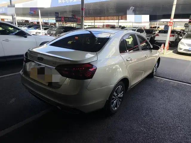 Geely Emgrand 2018 1.5L CVT Upward Connected Edition — миниатюра 5