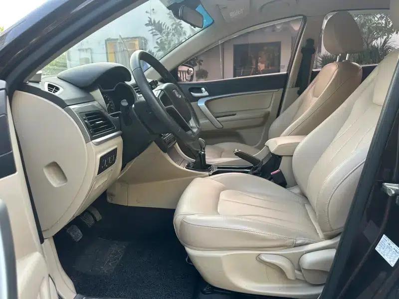 Geely Emgrand 2017 Sedan Million Edition 1.5L Manual Deluxe — миниатюра 14