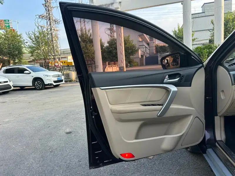Geely Emgrand 2017 Sedan Million Edition 1.5L Manual Deluxe — миниатюра 16
