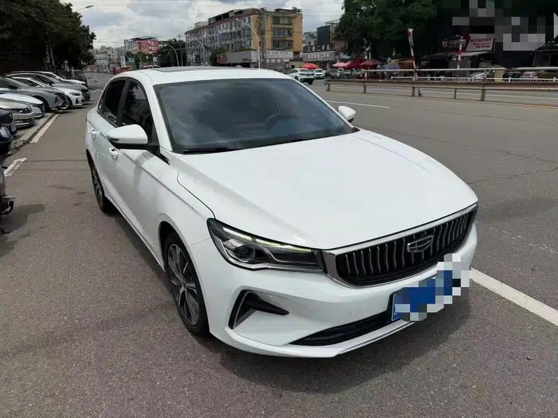 Geely Emgrand 2022 4th Generation 1.5L CVT Luxury Edition — миниатюра 2